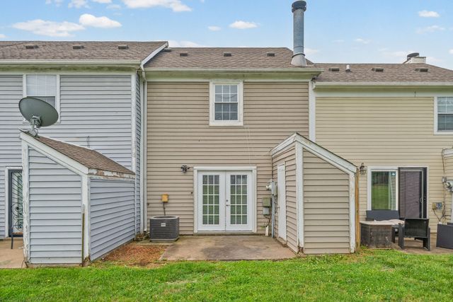 105 Greenland Ct, Clarksville, TN 37042