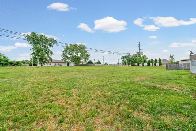 105 Greenland Ct, Clarksville, TN 37042