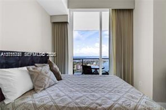 100 S Pointe Dr 3702, Miami Beach, FL 33139