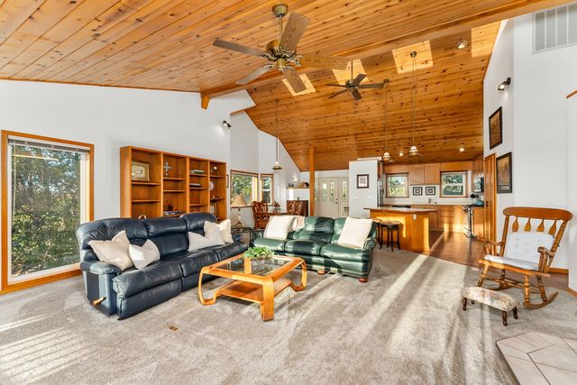 15275 Autumn Dr, Sutter Creek, CA 95685