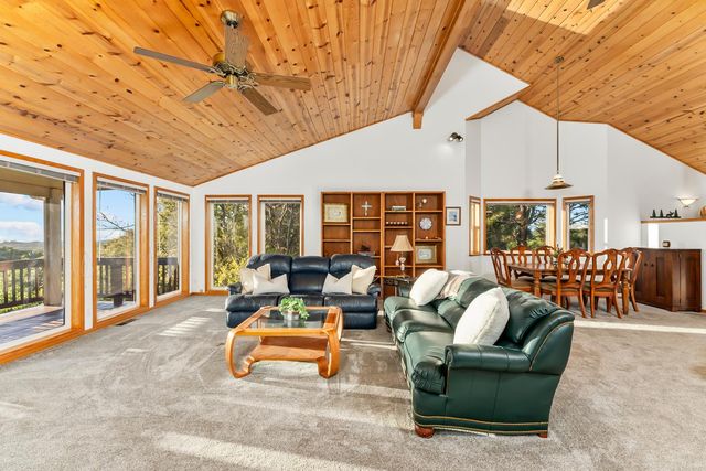 15275 Autumn Dr, Sutter Creek, CA 95685