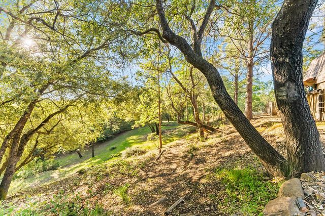 15275 Autumn Dr, Sutter Creek, CA 95685
