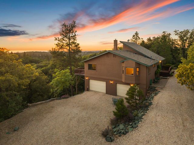 15275 Autumn Dr, Sutter Creek, CA 95685