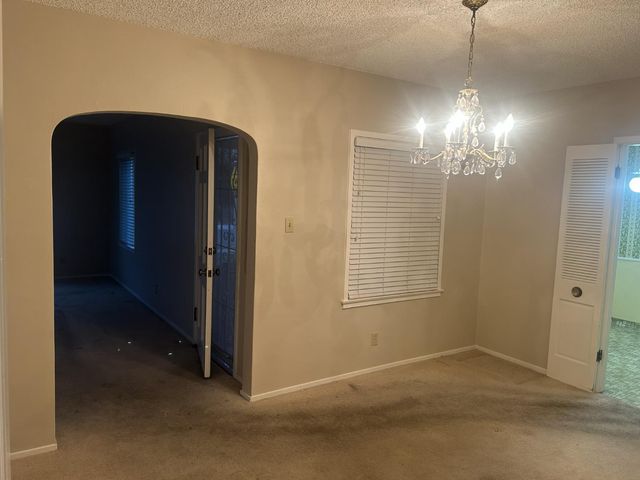 913 N 55th St, Sacramento, CA 95819