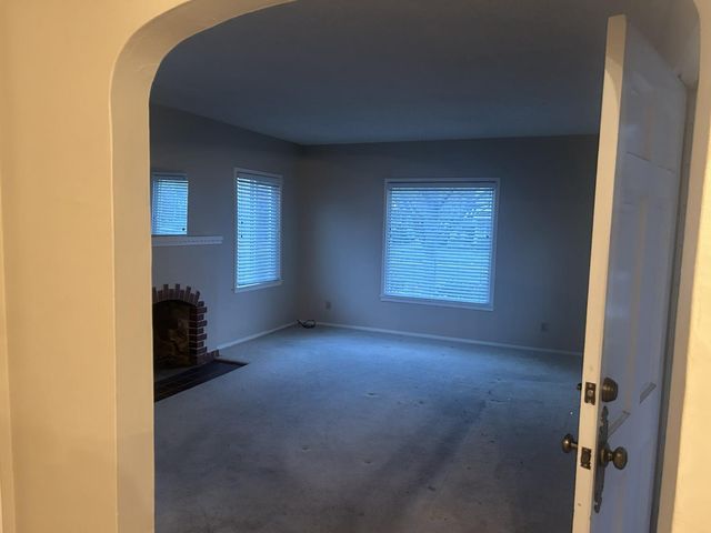 913 N 55th St, Sacramento, CA 95819