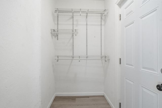 52 Osgood St, Springfield, MA 01107