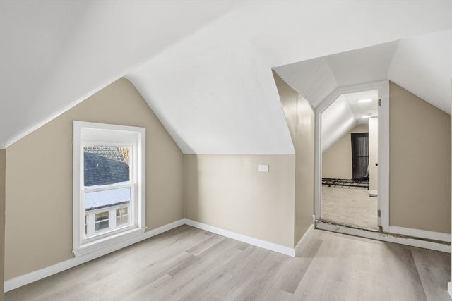 52 Osgood St, Springfield, MA 01107