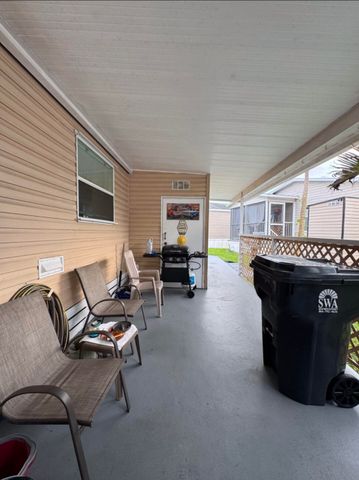 120 Plantation Boulevard 120, Lake Worth, FL 33467
