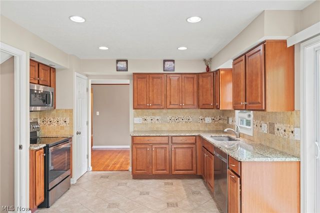 13257 Whitney Road, Strongsville, OH 44136