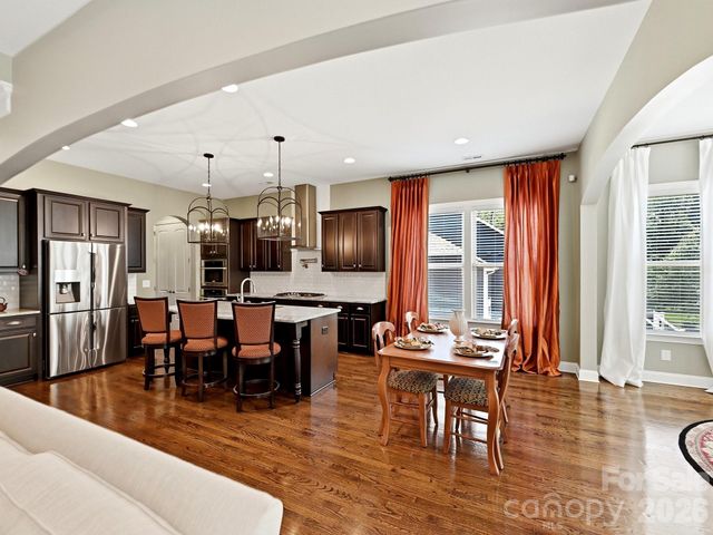 1209 Vickery Drive, Matthews, NC 28104