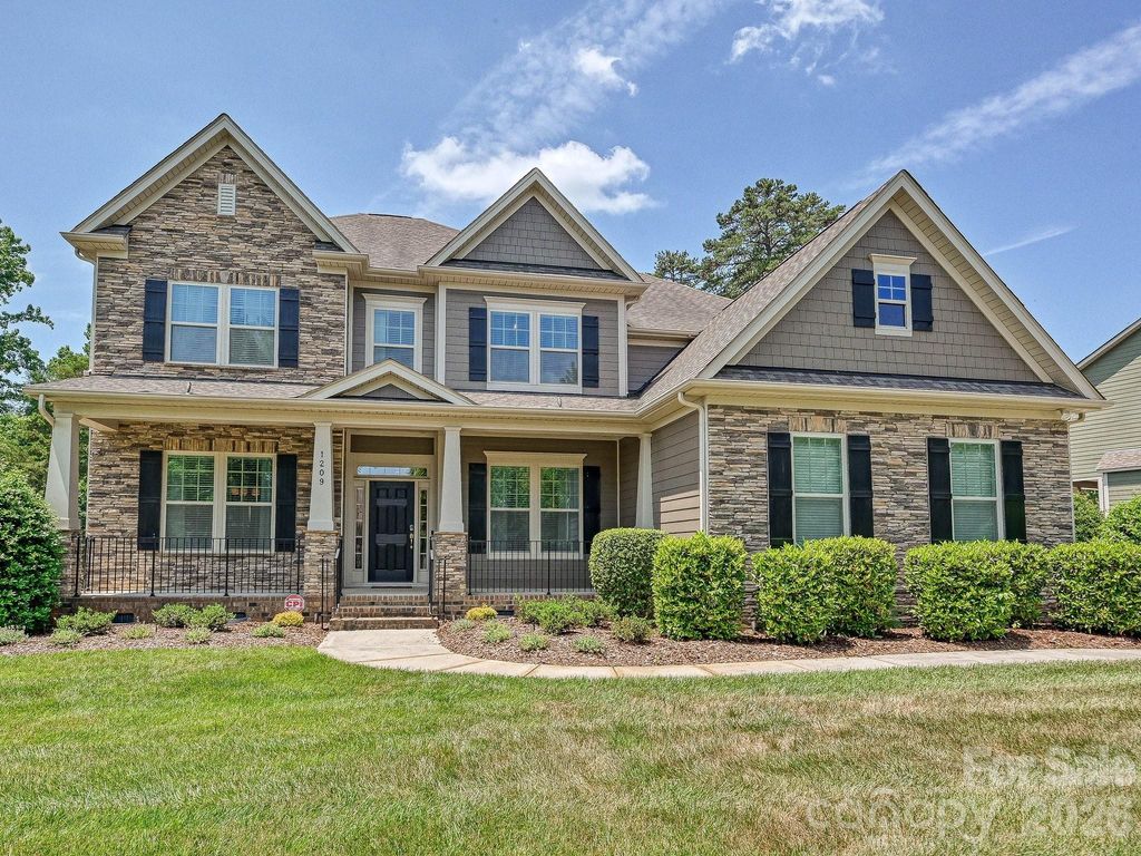 1209 Vickery Drive, Matthews, NC 28104