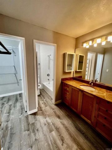 3520 Lebon Drive 5128, San Diego, CA 92122