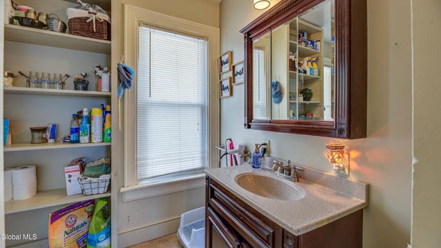 40 Temple Street, Gloversville, NY 12078