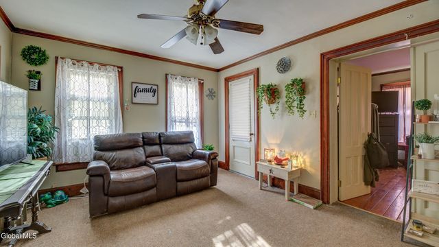 40 Temple Street, Gloversville, NY 12078