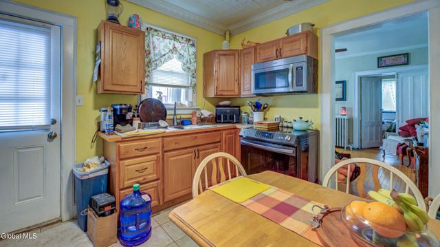 40 Temple Street, Gloversville, NY 12078