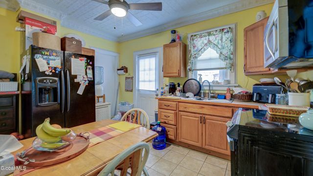 40 Temple Street, Gloversville, NY 12078