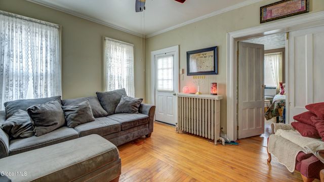 40 Temple Street, Gloversville, NY 12078