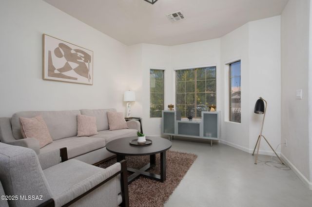 6851 W Kern Drive, Tucson, AZ 85743
