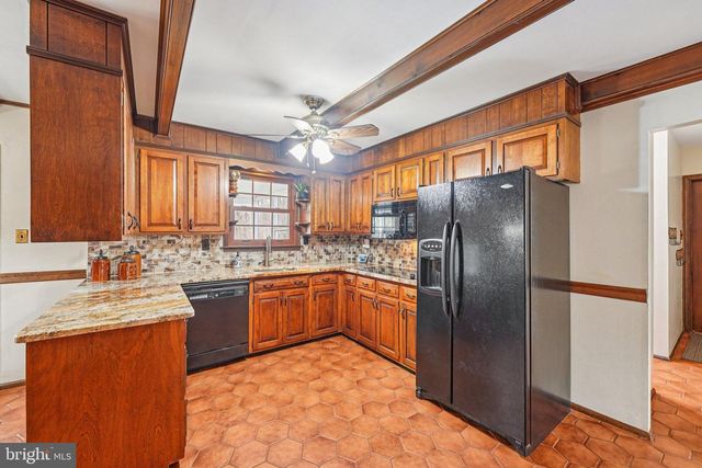 114 SYLVAN DR, Pottstown, PA 19465