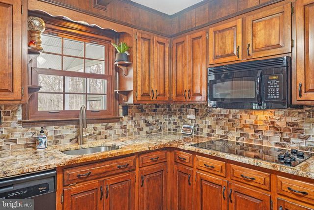 114 SYLVAN DR, Pottstown, PA 19465