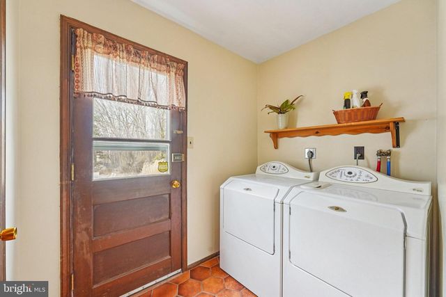 114 SYLVAN DR, Pottstown, PA 19465