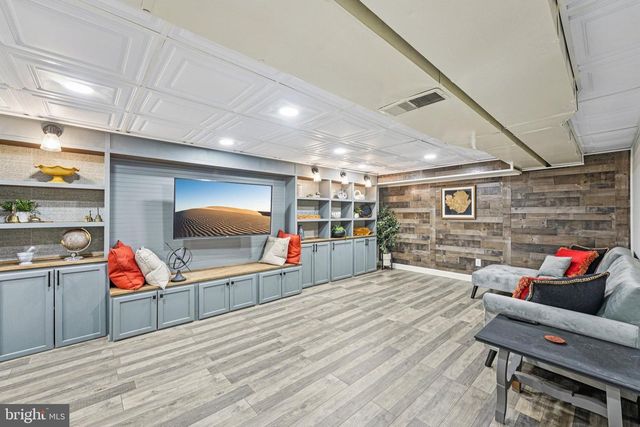 114 SYLVAN DR, Pottstown, PA 19465