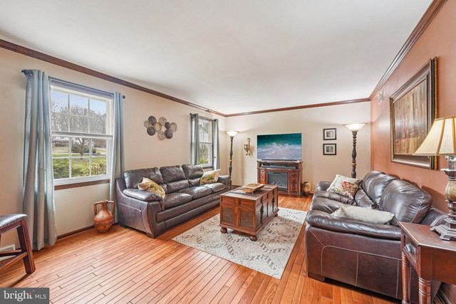 114 SYLVAN DR, Pottstown, PA 19465