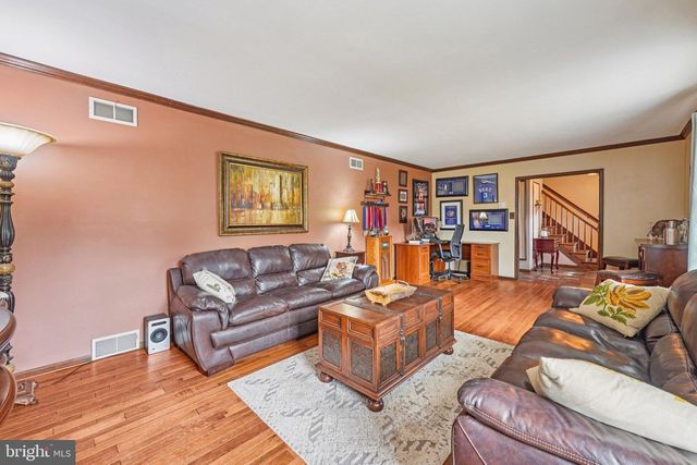 114 SYLVAN DR, Pottstown, PA 19465