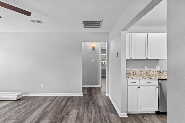 4838 Van Fleet Street, Houston, TX 77033