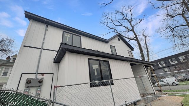 363 Park St, Hackensack City, NJ 07601