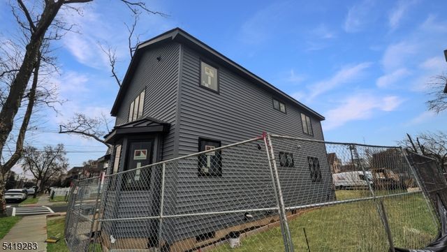 363 Park St, Hackensack City, NJ 07601