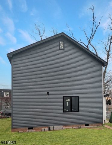 363 Park St, Hackensack City, NJ 07601