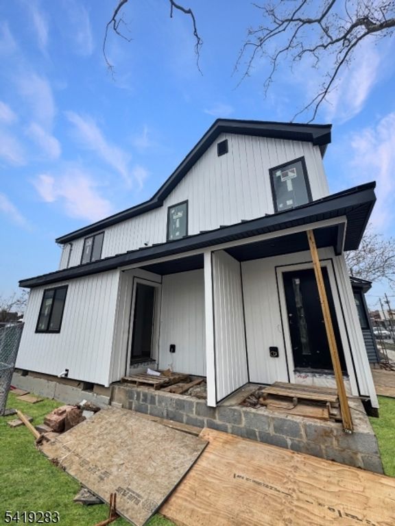 363 Park St, Hackensack City, NJ 07601