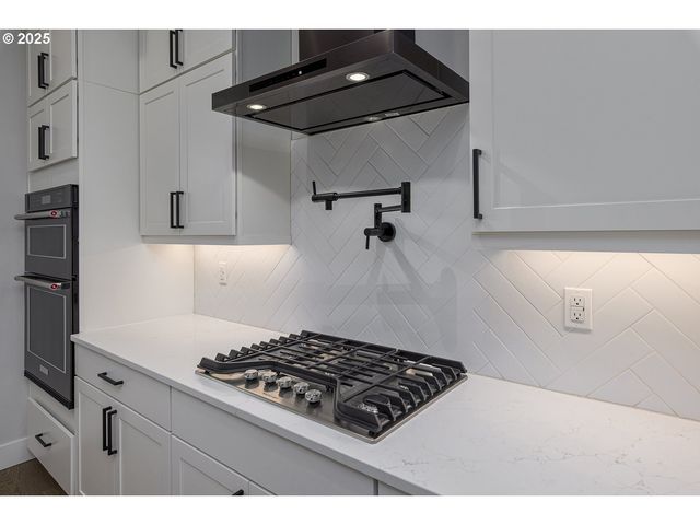 15201 Se TOWERS Ter, Milwaukie, OR 97267