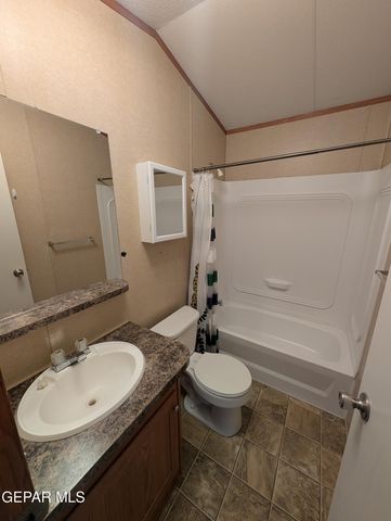 1052 Macadamia Circle, El Paso, TX 79907