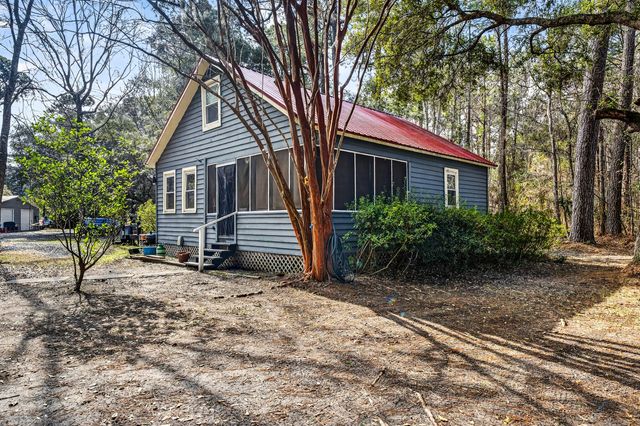 9994 N Highway 17 B, Mcclellanville, SC 29458