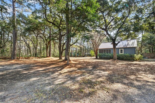 9994 N Highway 17 B, Mcclellanville, SC 29458