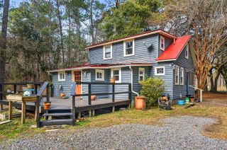 9994 N Highway 17 B, Mcclellanville, SC 29458