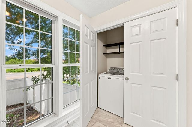 101 Somerset Farm Drive, Holly Springs, NC 27540