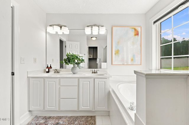 101 Somerset Farm Drive, Holly Springs, NC 27540
