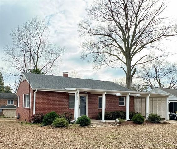 104 Cox Drive, Belton, SC 29627