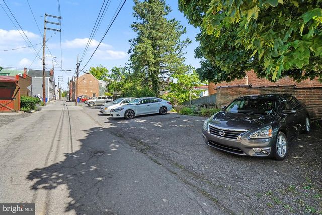 132 S HANOVER ST, Carlisle, PA 17013