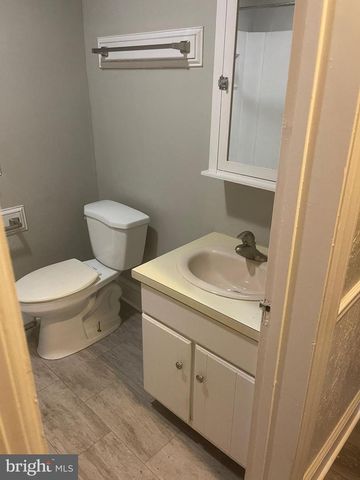 132 S HANOVER ST, Carlisle, PA 17013