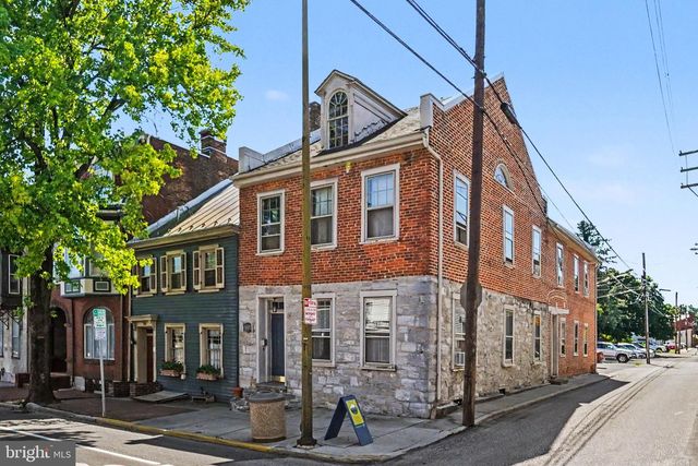 132 S HANOVER ST, Carlisle, PA 17013