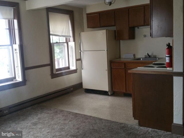 132 S HANOVER ST, Carlisle, PA 17013