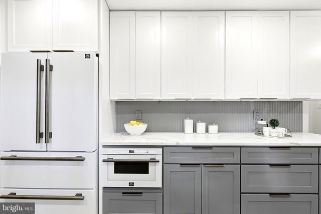 1106 N HOWARD ST, Alexandria, VA 22304