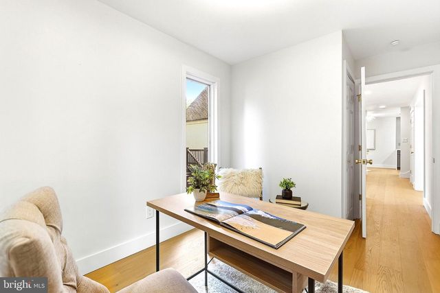 1106 N HOWARD ST, Alexandria, VA 22304