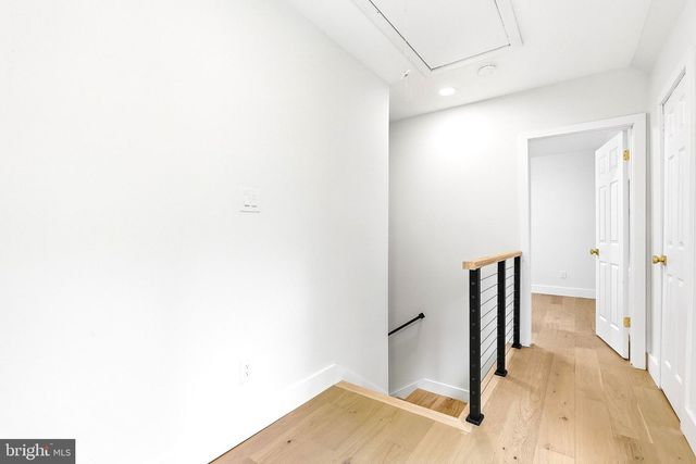1106 N HOWARD ST, Alexandria, VA 22304