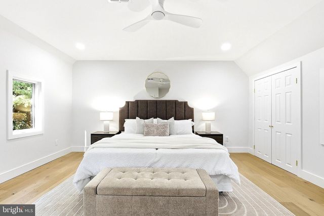 1106 N HOWARD ST, Alexandria, VA 22304