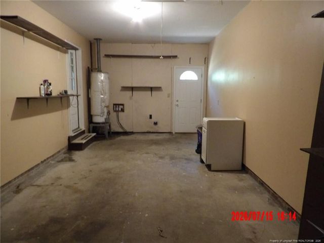1991 Westcliff Road, Fayetteville, NC 28304